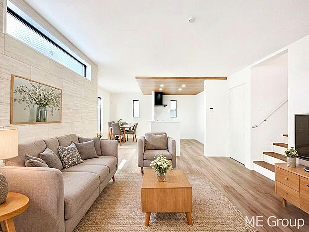 対面キッチン＆リビングイン階段を採用した家族の絆深まるＬＤＫ　※家具はCGです