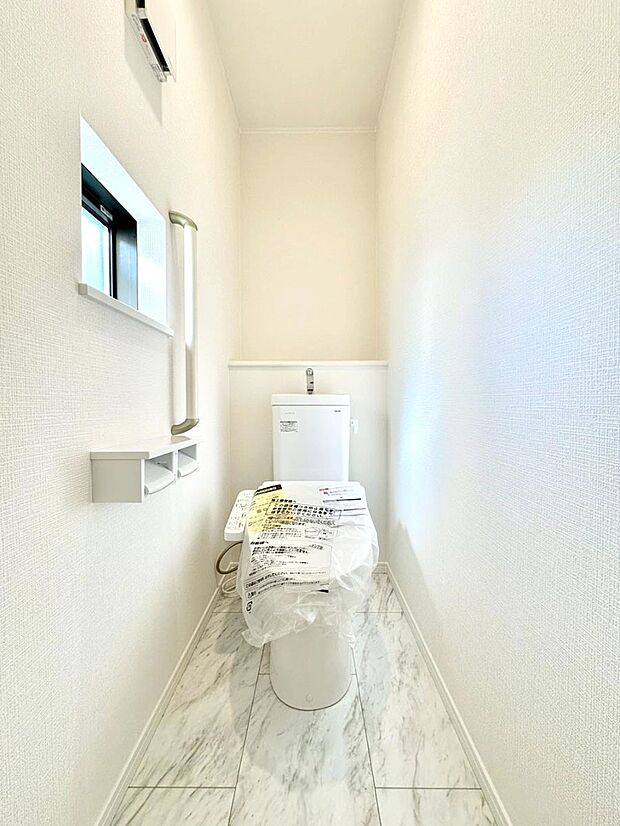 トイレは1階と2階それぞれに配置されていてとても便利です。 