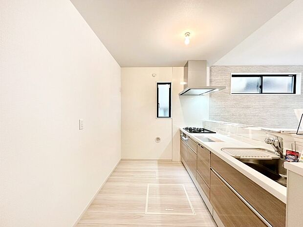 ゆとりあるキッチンではご家族と楽しくお料理ができます。