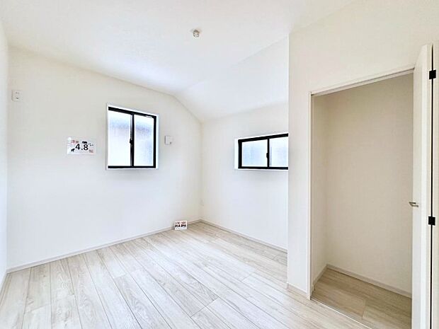 子供部屋にもおすすめな収納スペースたっぷりの居室