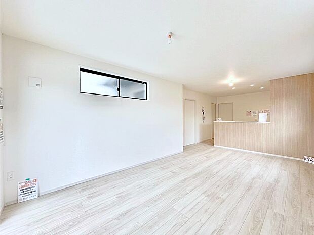 家族の笑顔が自然と生まれてくる、そんな雰囲気のダイニングに仕上がっています 