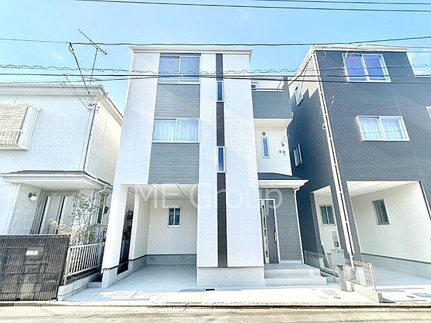 洗練された外観、上質な住空間が広がる室内は永く安心して過ごせる住居です。 