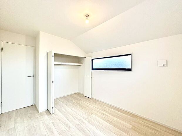 子供部屋にもおすすめな収納スペースたっぷりの居室