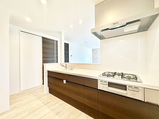 毎日使うキッチンだから、使いやすさ&お手入れのしやすさにこだわりました。