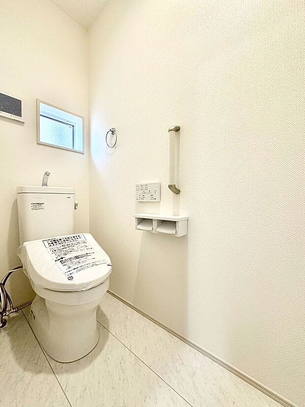 トイレは1階と2階それぞれに配置されていてとても便利です。