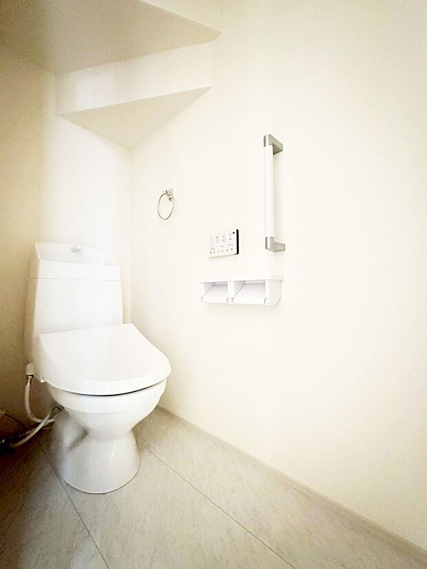 トイレは温水洗浄機能付き