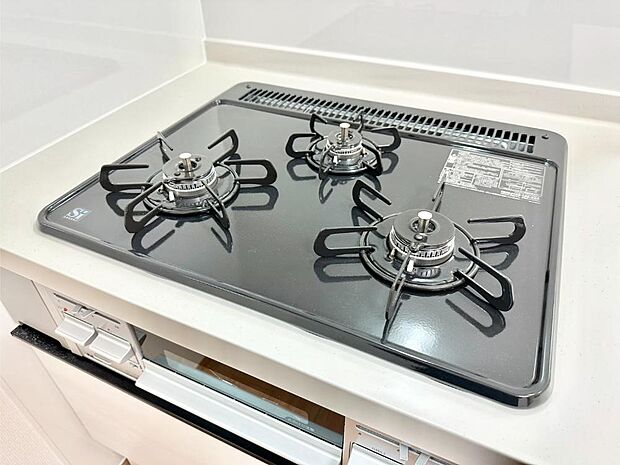 三口ガスコンロでお料理が一気にはかどりそう  