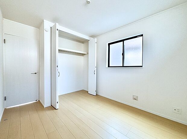 子供部屋にもおすすめな収納スペースたっぷりの居室