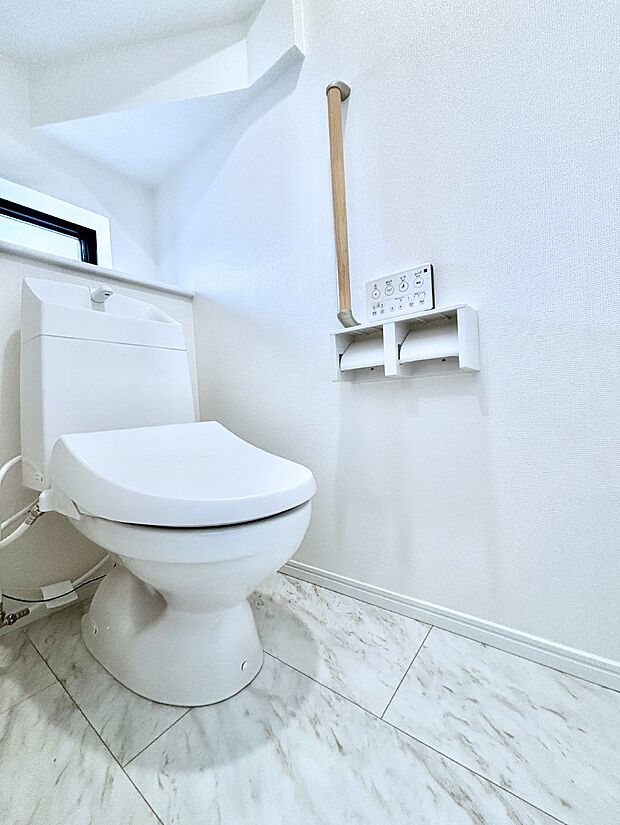 トイレは1階と2階それぞれに配置されていてとても便利です。 