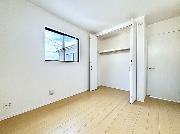 収納が充実しているので、居住スペースを広く使えます。