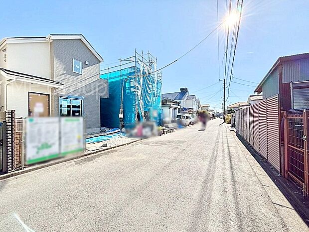 見通しの良さとともに、街並みに開放感を与えてくれます。