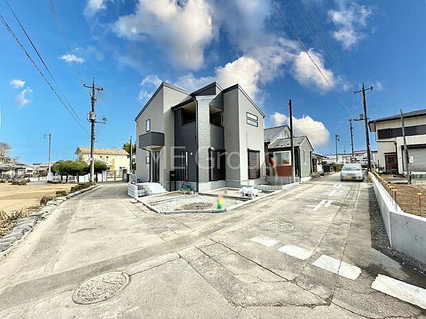 角地なので日当たりも良く、お家が堂々として見えます。