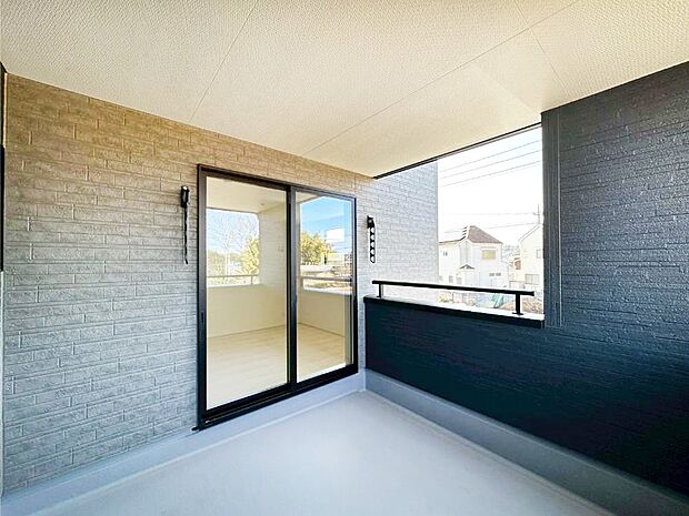 急なお天気の変化にも安心なインナーバルコニー