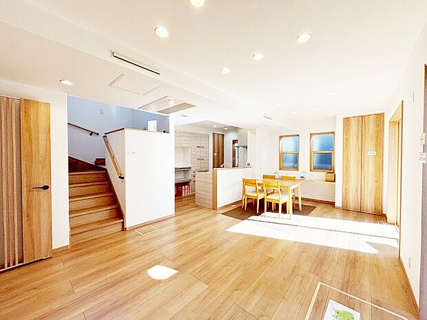 落ち着いた雰囲気のＬＤＫは家族みんなの快適空間