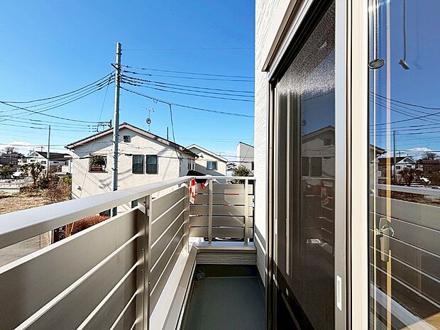 風通しの良いバルコニー