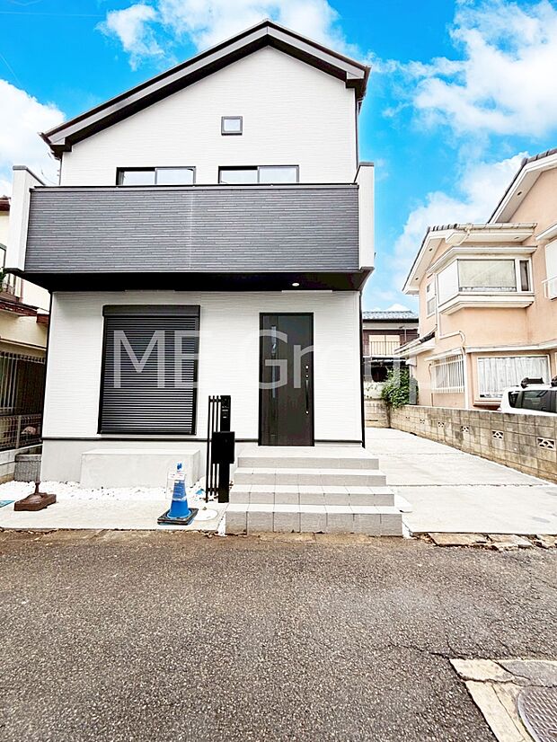 溢れる陽光でご家族の笑顔も輝く