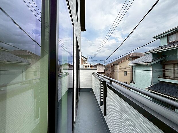 風通しの良いバルコニー