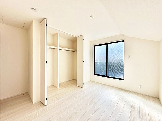 収納が充実しているので居住スペースを広々使えます