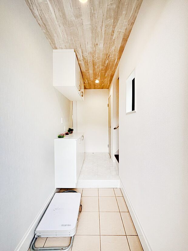 家族の帰宅やお客様をあたたかく迎える玄関