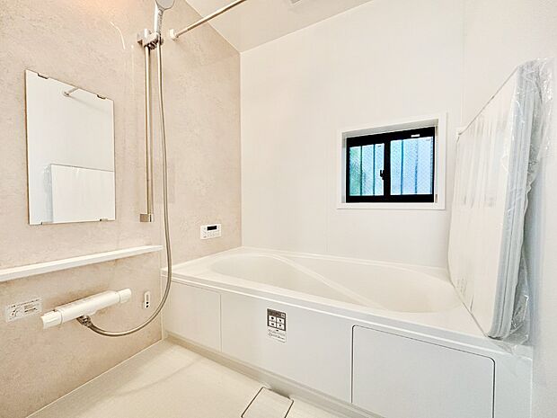 落ち着いた雰囲気でゆっくりお寛ぎいただけるバスルーム