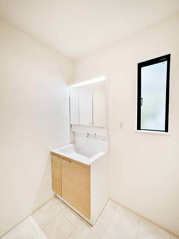 広々とゆとりのあるランドリースペース