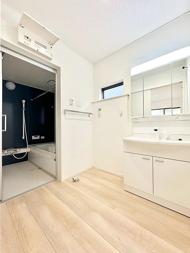 身支度もスムーズにおこなえる脱衣場