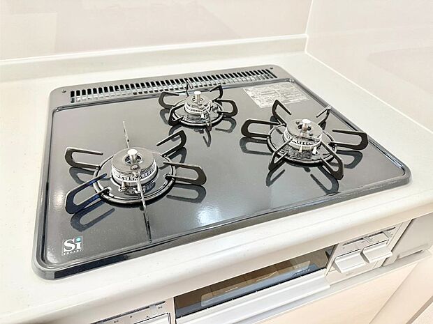 三口ガスコンロでお料理が一気にはかどりそう  　