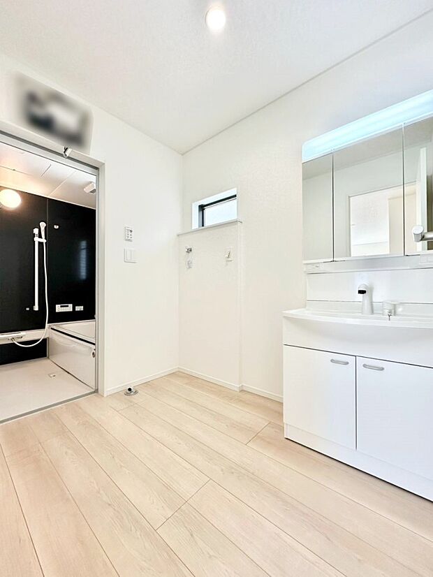 身支度もスムーズにおこなえる脱衣場