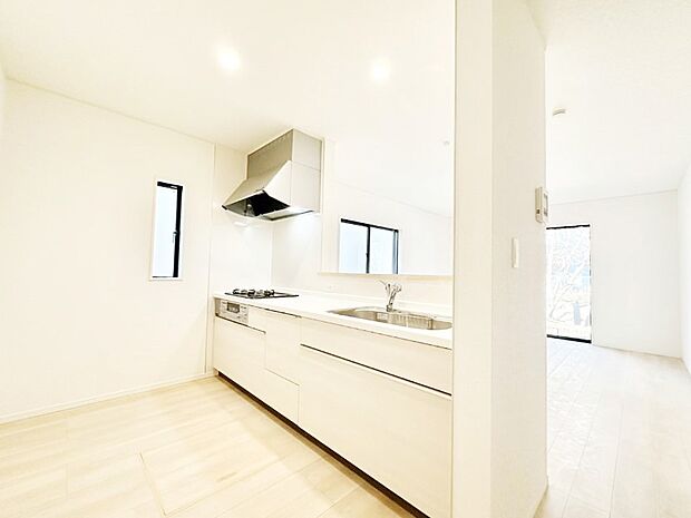 料理をしながらご家族との会話を楽しめる対面カウンターキッチン