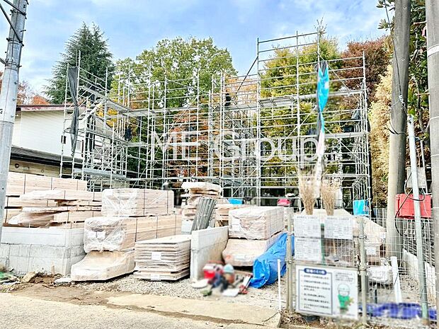 溢れる陽光でご家族の笑顔も輝く