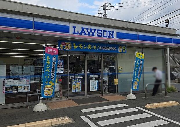 コンビニ 400m ローソン 所沢小手指元町店