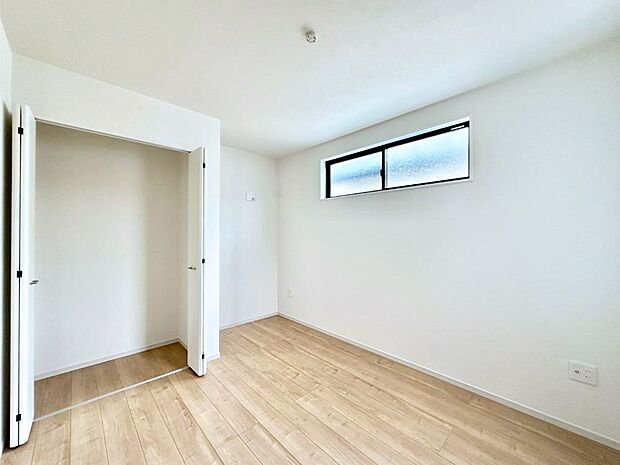 子供部屋にもおすすめな収納スペースたっぷりの居室