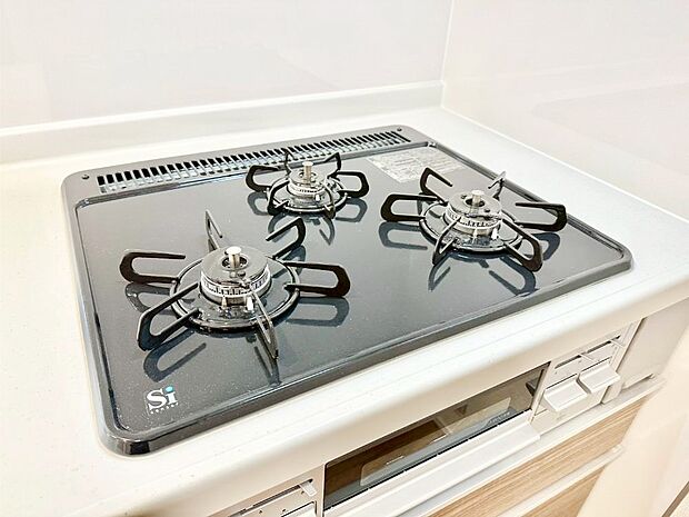 三口ガスコンロでお料理が一気にはかどりそう。