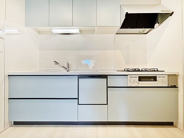 広々とした使い勝手の良いキッチンで日々のお料理も楽しくなりそう