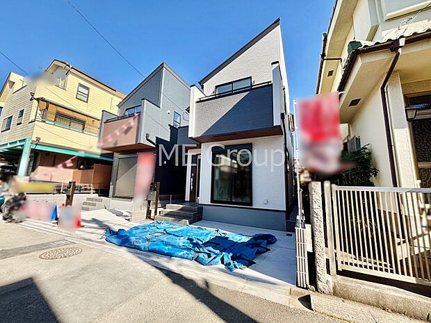 洗練された外観、上質な住空間が広がる室内は永く安心して過ごせる住居です。