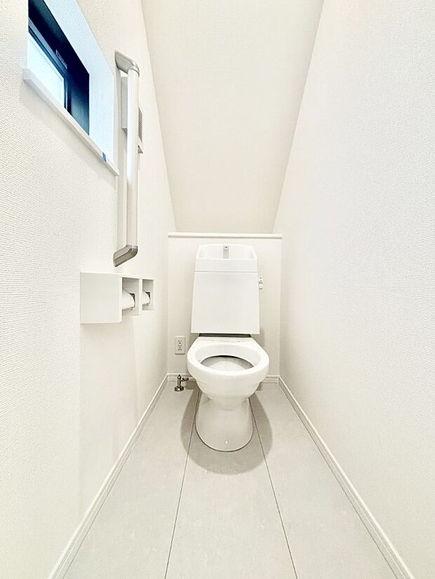 トイレは安心の2箇所!朝のバタバタも一安心です。