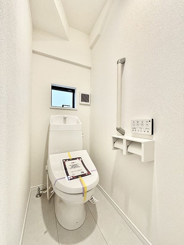 トイレは1階と2階それぞれに配置されていてとても便利です。 