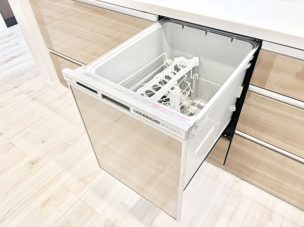 面倒なお片づけは食洗機にお任せ!家事の負担が減って、時間にも気持ちにもゆとりができます。