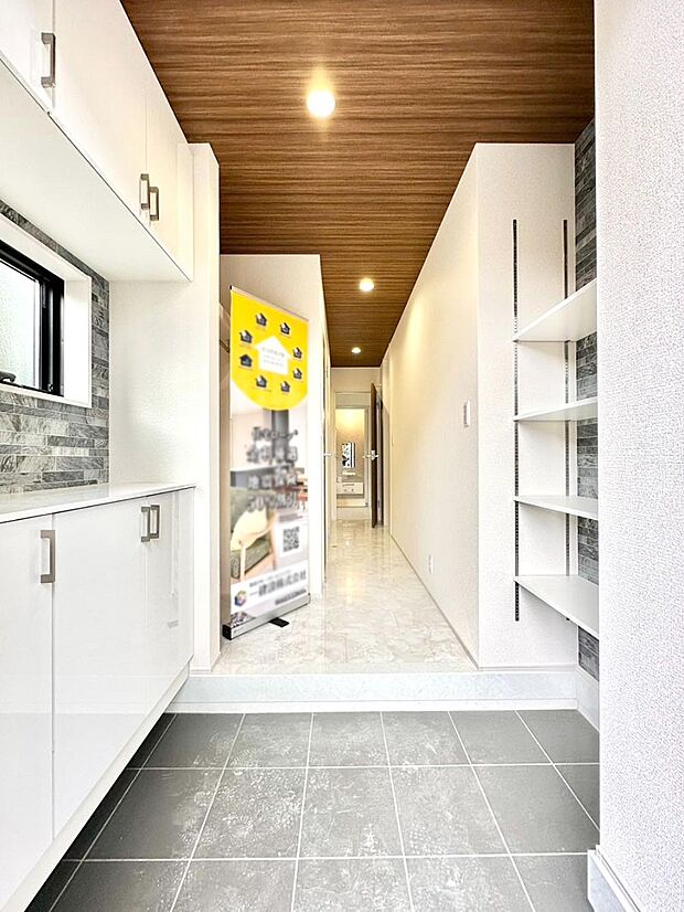 家族の帰宅やお客様をあたたかく迎える玄関