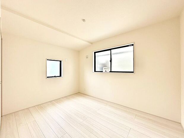 2面採光で明るさ&風通し良好!