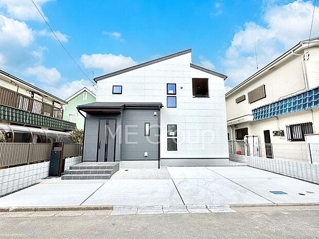 洗練された外観、上質な住空間が広がる室内は永く安心して過ごせる住居です。