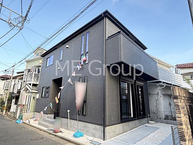 溢れる陽光でご家族の笑顔も輝く