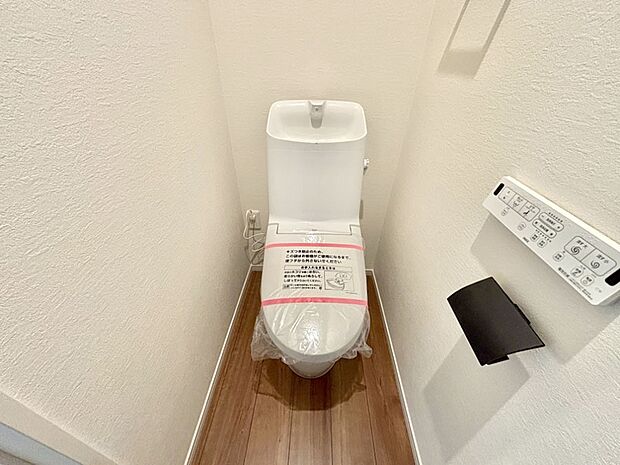 トイレは1階と2階それぞれに配置されていてとても便利です。 