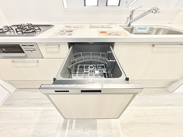 面倒なお片づけは食洗機にお任せ!家事の負担が減って、時間にも気持ちにもゆとりができます。