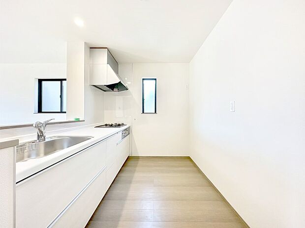 ゆとりあるキッチンではご家族と楽しくお料理ができます。