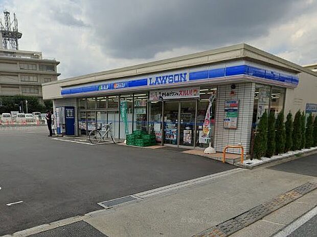 コンビニ 400m ローソン 武蔵野西久保三丁目店