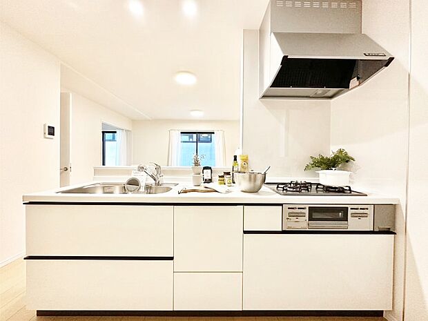 ゆとりあるキッチンではご家族と楽しくお料理ができます。