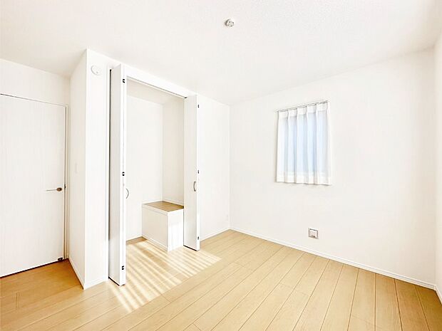 収納が充実しているので、居住スペースを広く使えます。