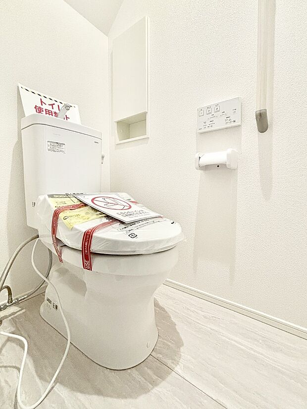 トイレは安心の2箇所!朝のバタバタも一安心です。