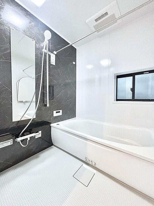 一日の疲れを癒やす大切なバスタイム。ゆっくりとお風呂を楽しんで疲れをとりたいですね!